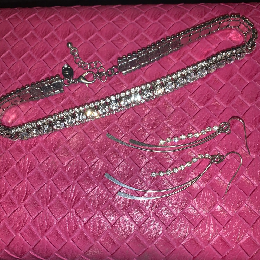 adjustable diamond chocker and dangling earrings